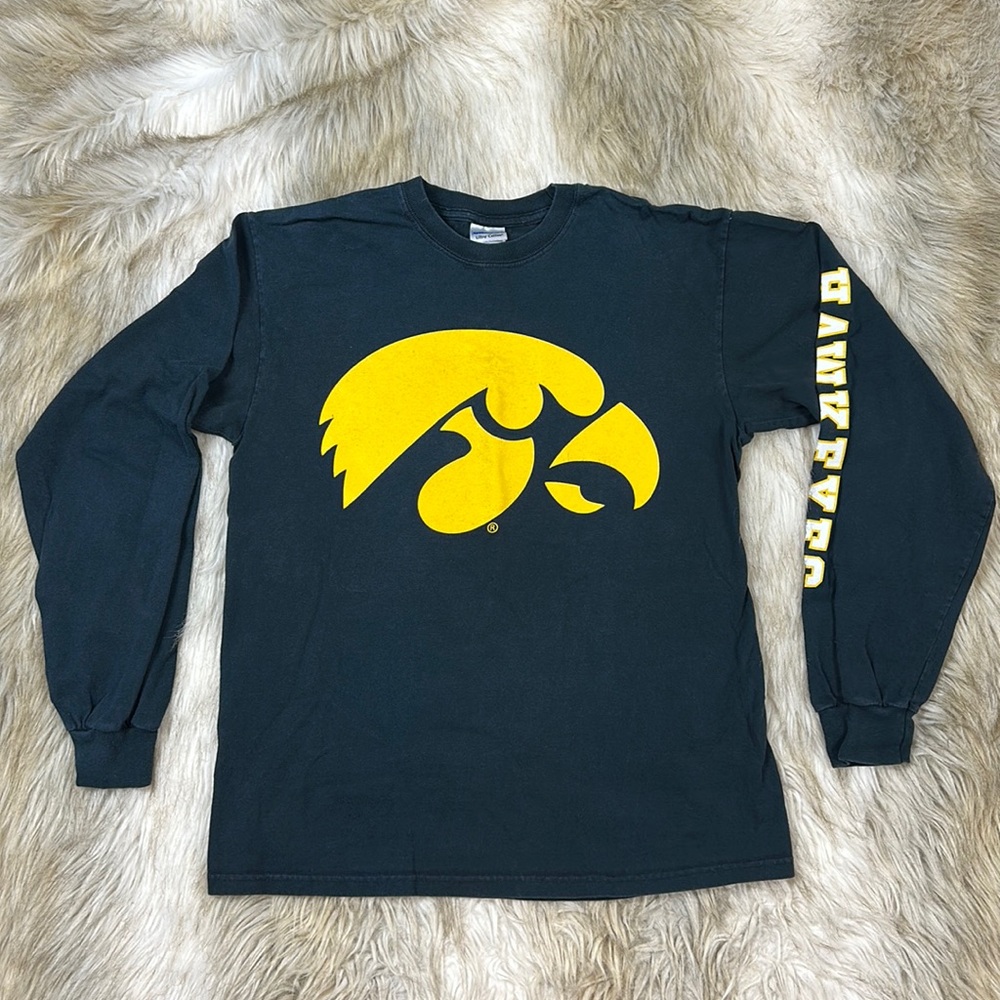 Iowa Hawkeye Herkey Long Sleeve T-Shirt, Medium
